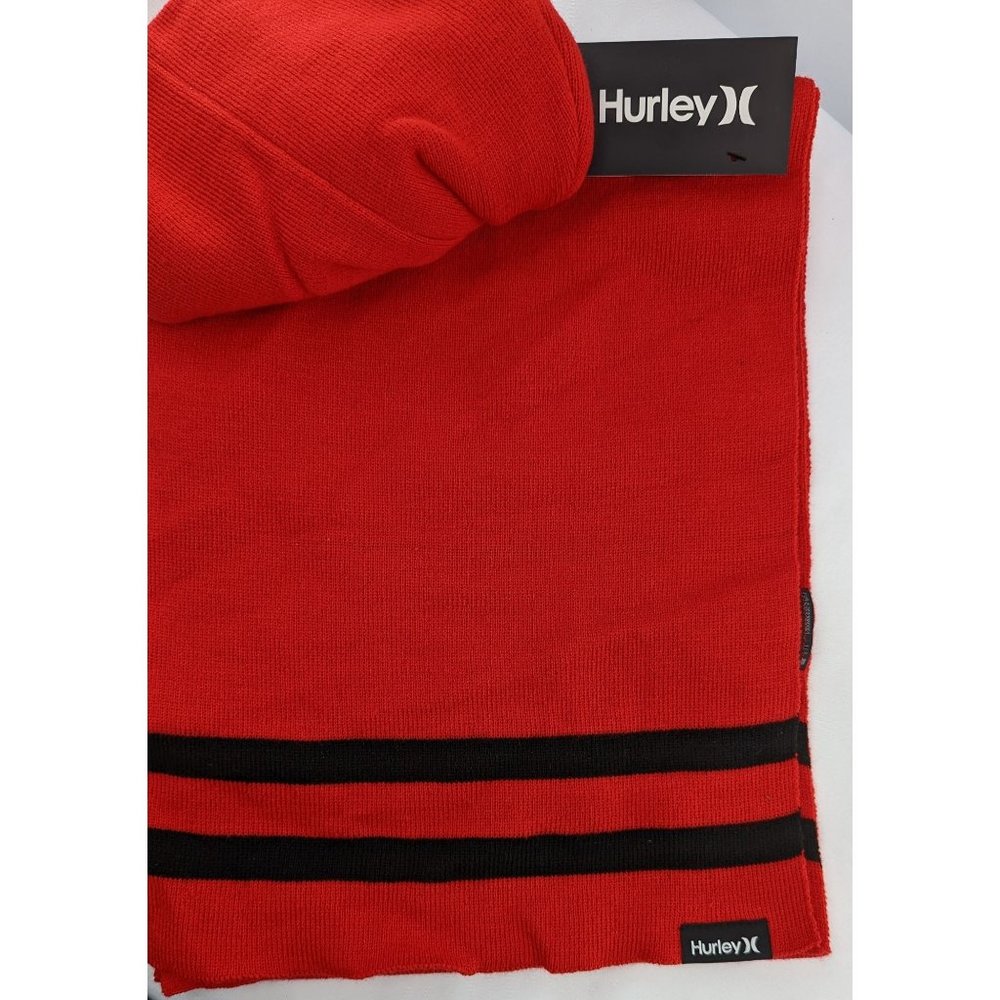 Red Beanie & Scarf Hurley New Yorker 2-piece Set - Picture 4 of 8